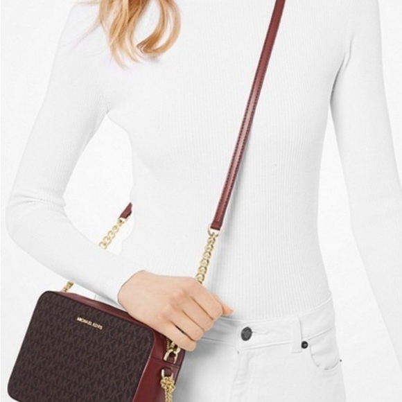 Michael Kors Crossbody - Picture 4 of 4